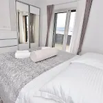 Sana Villa