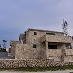 Sana Villa