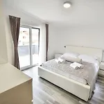 Sana Villa