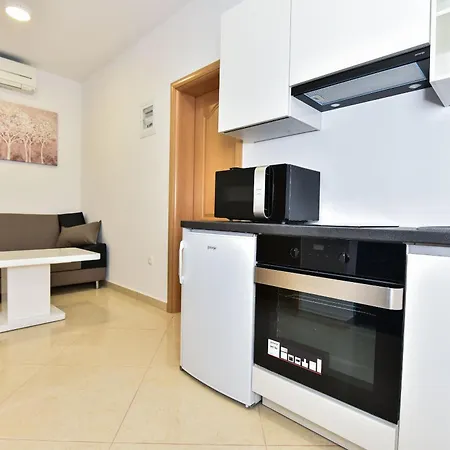 Sana Villa Vir